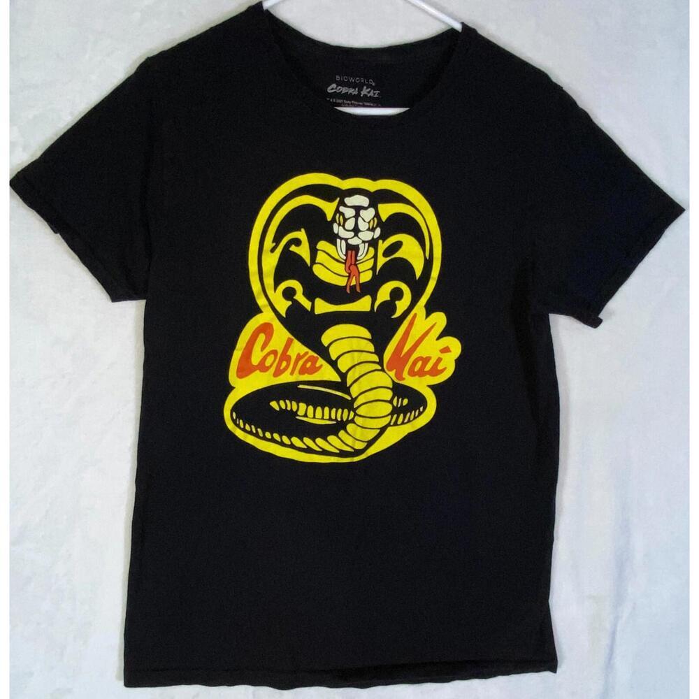 Hot Topic The Karate Kid Cobra Kai Logo Men's T-Shirt Size M (38/40)